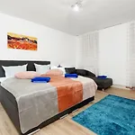 Big Apt. Potsdamer Platz 아파트
