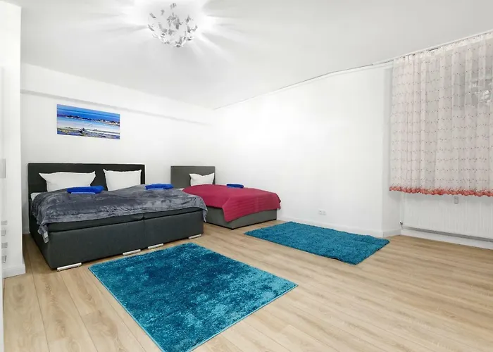 Big Apt. Potsdamer Platz شقة